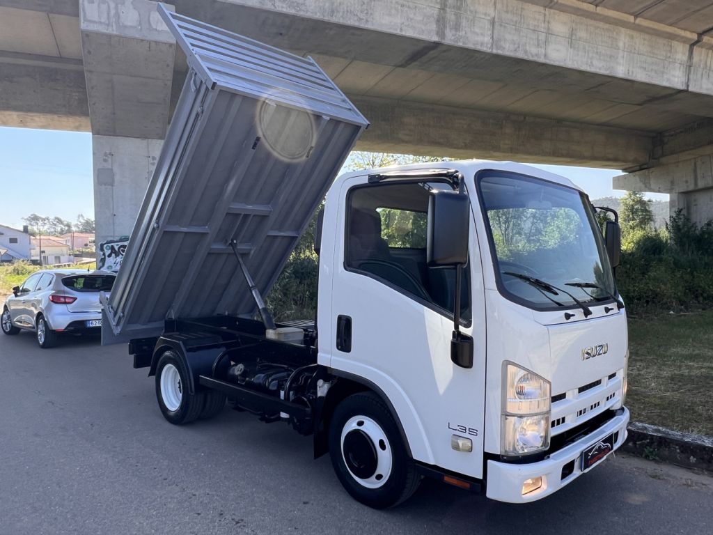 Isuzu NLR NLR 35.150 CHASSI CURTO Basculante