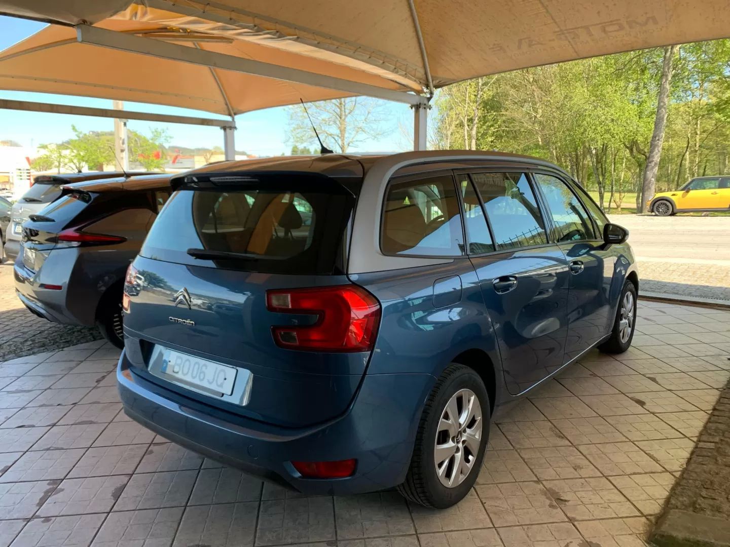 car
