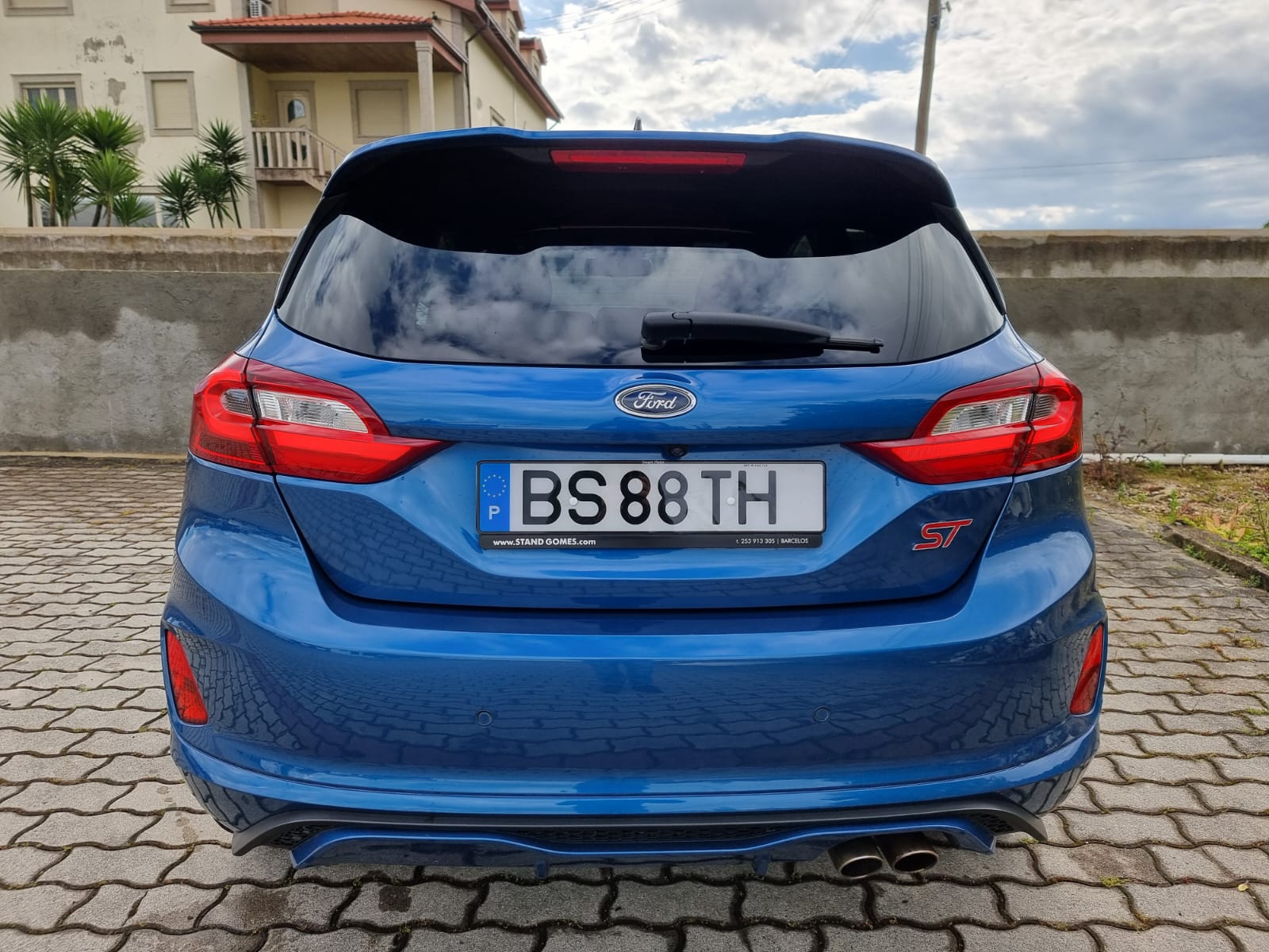 car