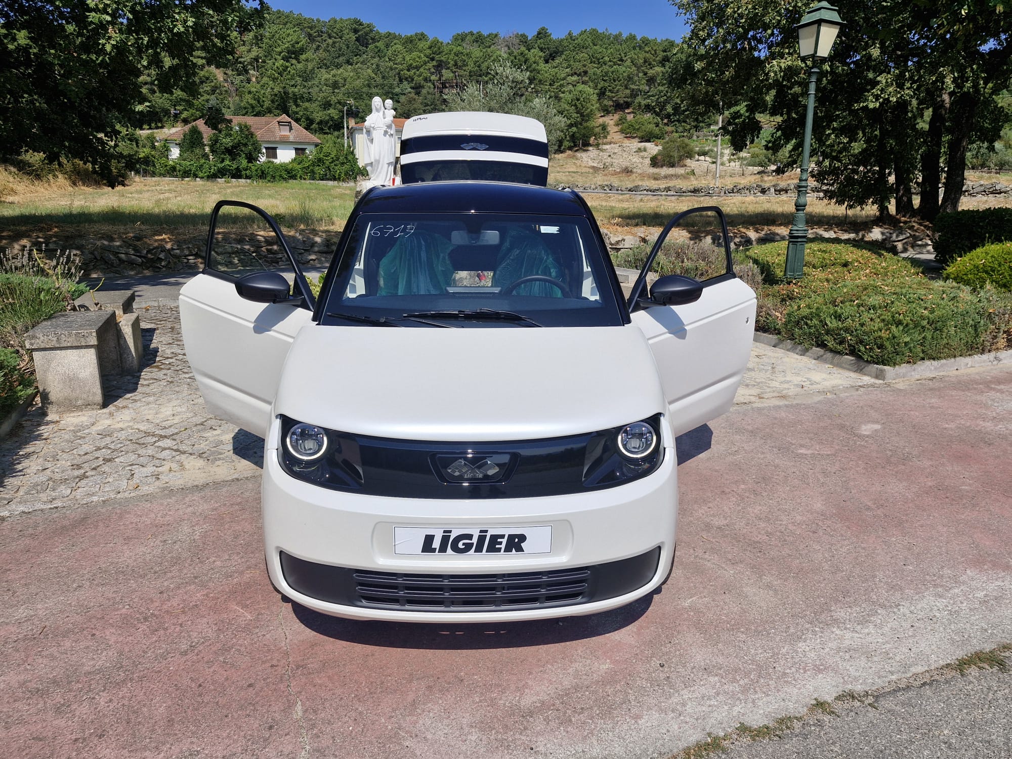 car