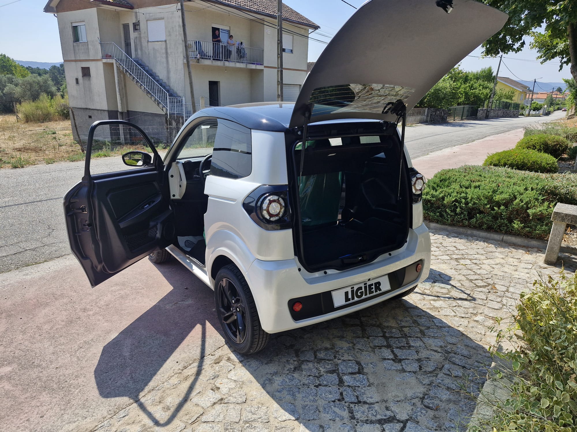car
