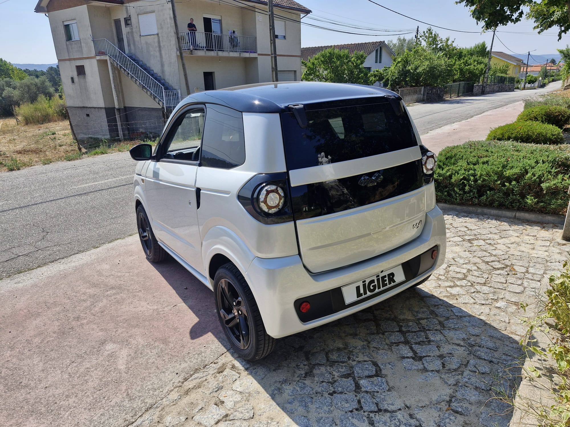 car