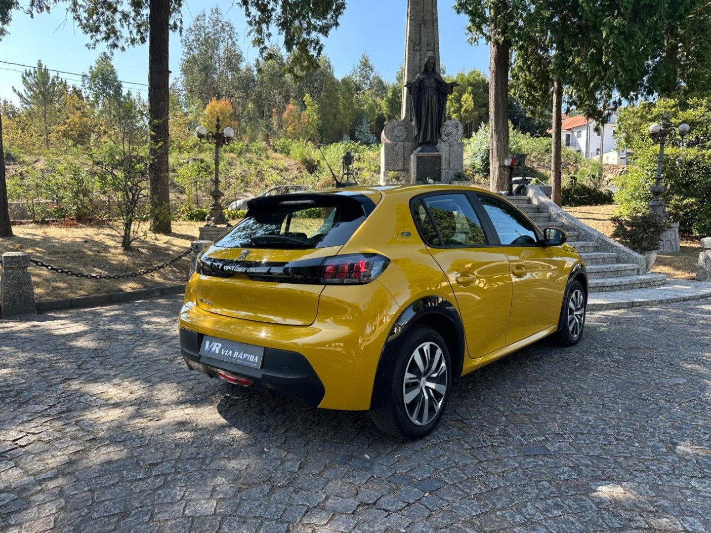 car
